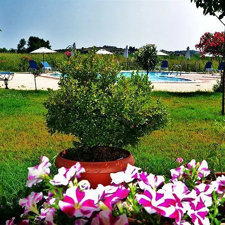 Dafnes Πανσιόν