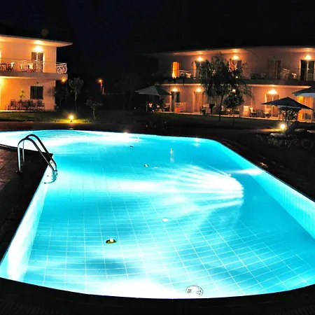 Dafnes Πανσιόν Φούρκα