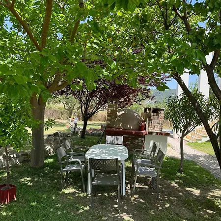 Πανσιόν Dafnes