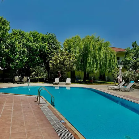 Πανσιόν Dafnes Φούρκα