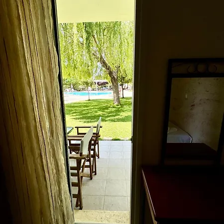 Πανσιόν Dafnes