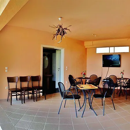 Dafnes Πανσιόν Φούρκα