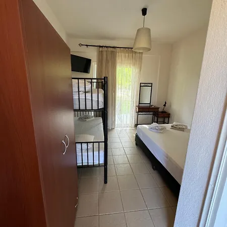 Dafnes Гостевой дом 3*