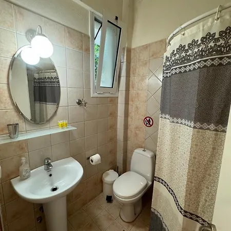 Dafnes Гостевой дом 3*