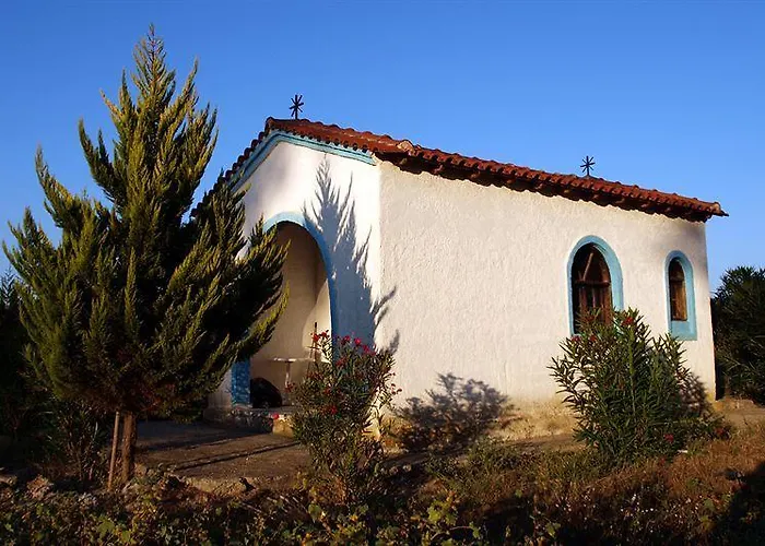 Dafnes Guest house 3*