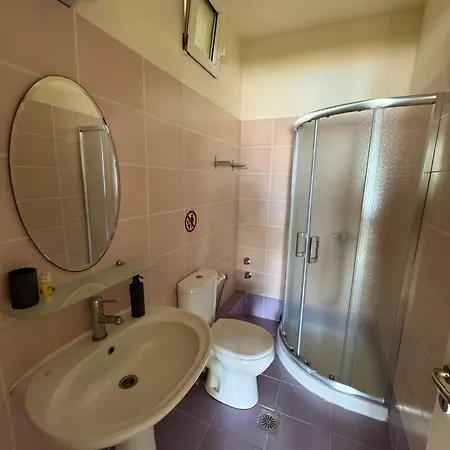 Dafnes בית הארחה 3*