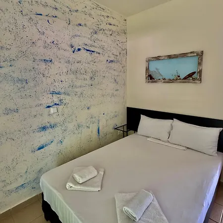 Dafnes 3* פורקה