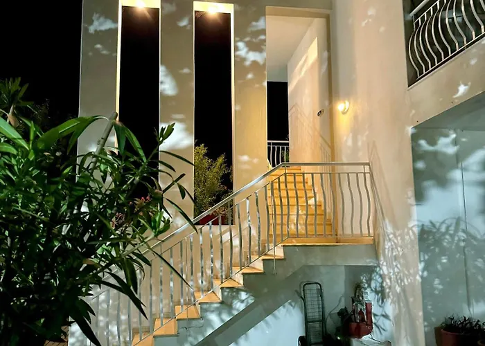 Guest house Dafnes 3*